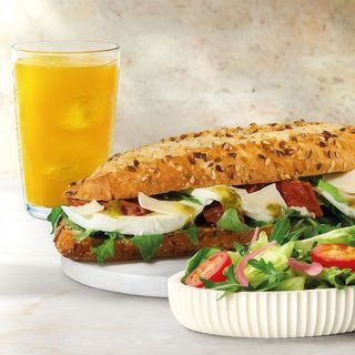 Menú Mozzarella Pesto (Veggie)