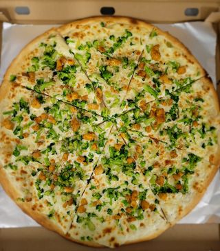 15. Pizza Śmietanowa 24cm