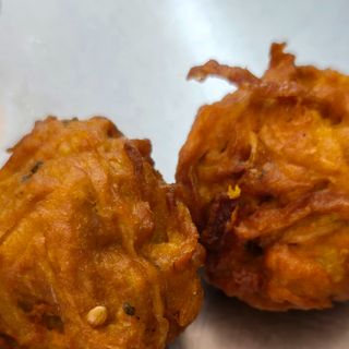 Onion bhaji