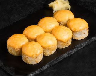 Запечений рол з тунцем (300г)