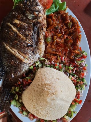 Poisson Carpe Braisé + Attiéké