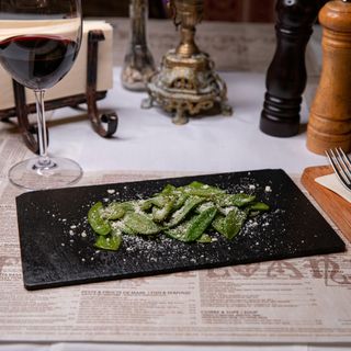 Pastai verzi cu usturoi