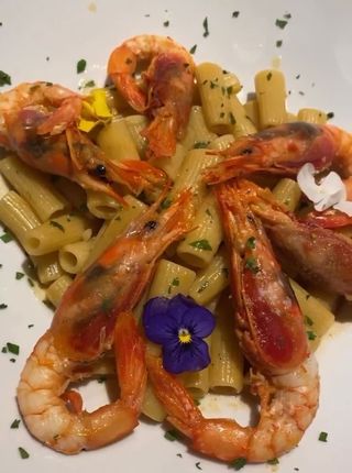 Penne Con Gamberi Rossi All'Aglio