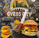 Piquant burger + pomfrit 350gr