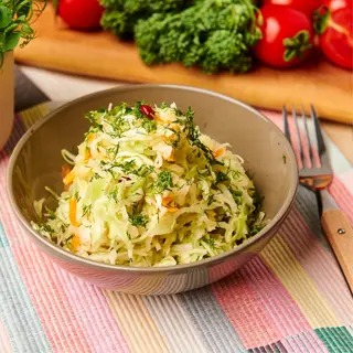 Salată de varză albă