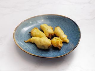 Fiori di zucca ripieni grande