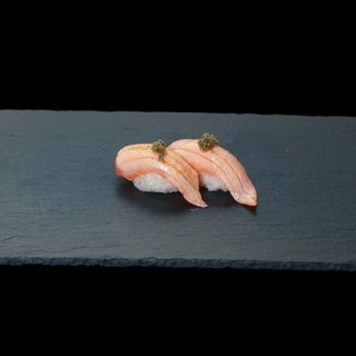 Nigiri Sake Scottato
