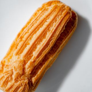 Эклер с пломбиром