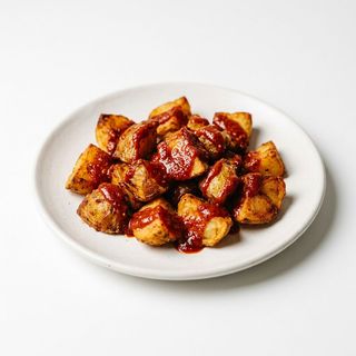 Patatas Dip Con Salsa Brava (Ración)