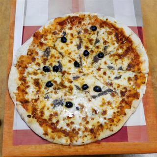 Pizza Napolitana Média