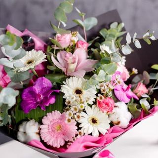 Buchet alb-roz-fuchsia