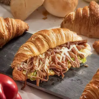 Croissant De Mechada