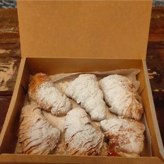 Caja De Crujientitos Rellenos De Pistacho (6 Uds.)