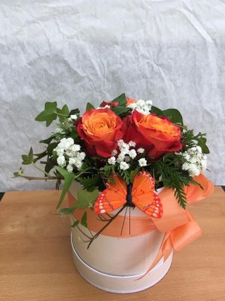 Flower box svježi 3 narandžaste ruže