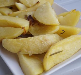 Печени картофи с розмарин (200г)