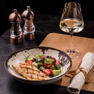 Крехко пилешко филе (330г)