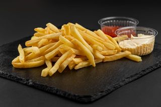 Сирна картопля фрі 