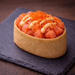 Інарі з лососем (3шт./180г)