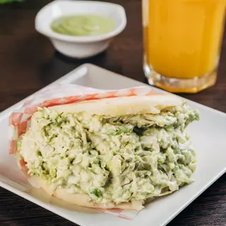 Arepa Reina Pepiada