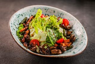 Салат з курячою печінкою (250г)