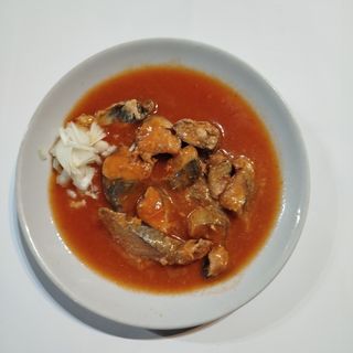 скумрия в доматен сос 