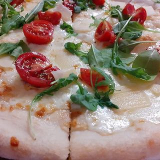 Pizza fresca