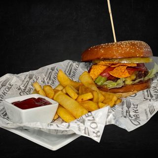 Chorizo chilli burger 