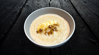 შვრიის ფაფა რძით /წყლით, თაფლთან, თხილთან და ბანანთან ერთად