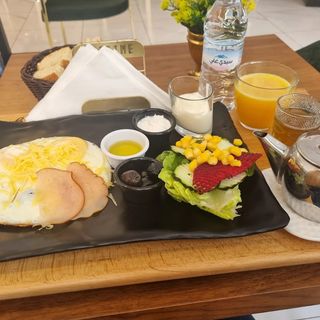 Le Matin De Tanger