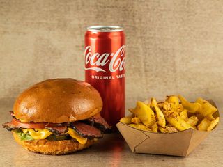 Велетень Пастрамі бургер меню 