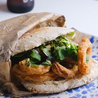 Mollete  Calamares A La Andaluza