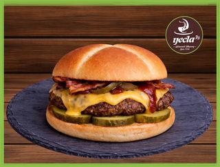 Vegan Burger Cheese & Bacon