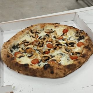 Pizza Trufa Familiar (36 cm)