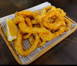 Calamares a la romana caseros (ración)