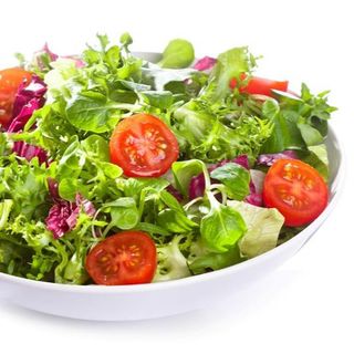 Salata verde cu rosii cherry