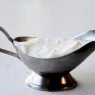 Кисело мляко (100г)