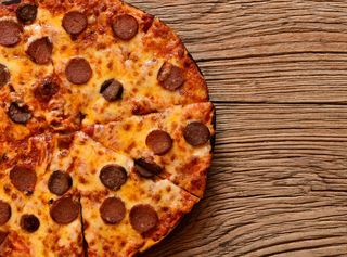 Calabrese Pizza Large