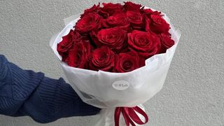 Bukiet Flirt, rozmiar M, 15 czerwonych róż
