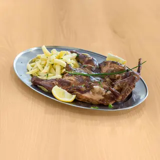 1 Pollo A La Brasa Con Patatas Fritas