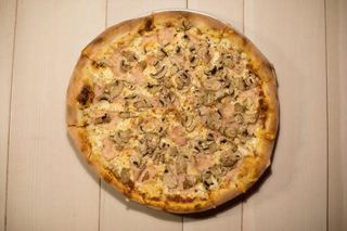 Pizza protein capricciosa
