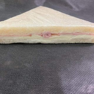 Tramezzino con  cotto e mozzarella