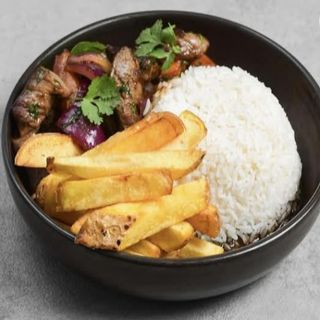 Lomo saltado