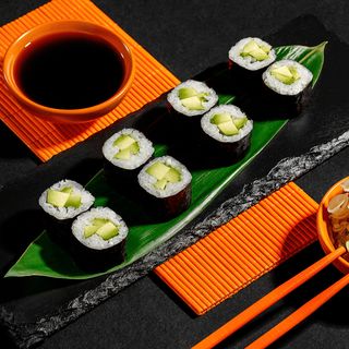 Maki Avocado