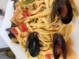 Picio cozze, zucchine e pomodorino