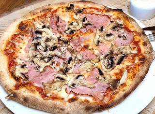 Pizza Capricciosa 30cm