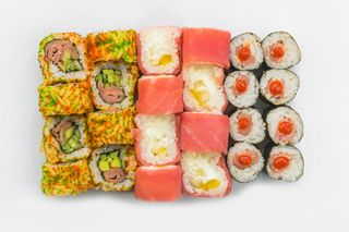 Міні сет з тунцем  (595г/24шт)