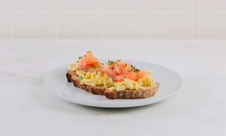 Ovos mexidos c/ salmão fumado