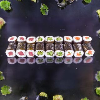 Хосoмаки комбо сет (18бр-375г)