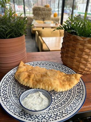 Чебурек сир (150г)