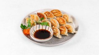 07   Pileće knedle pržene u tiganju / fried chicken dumplings